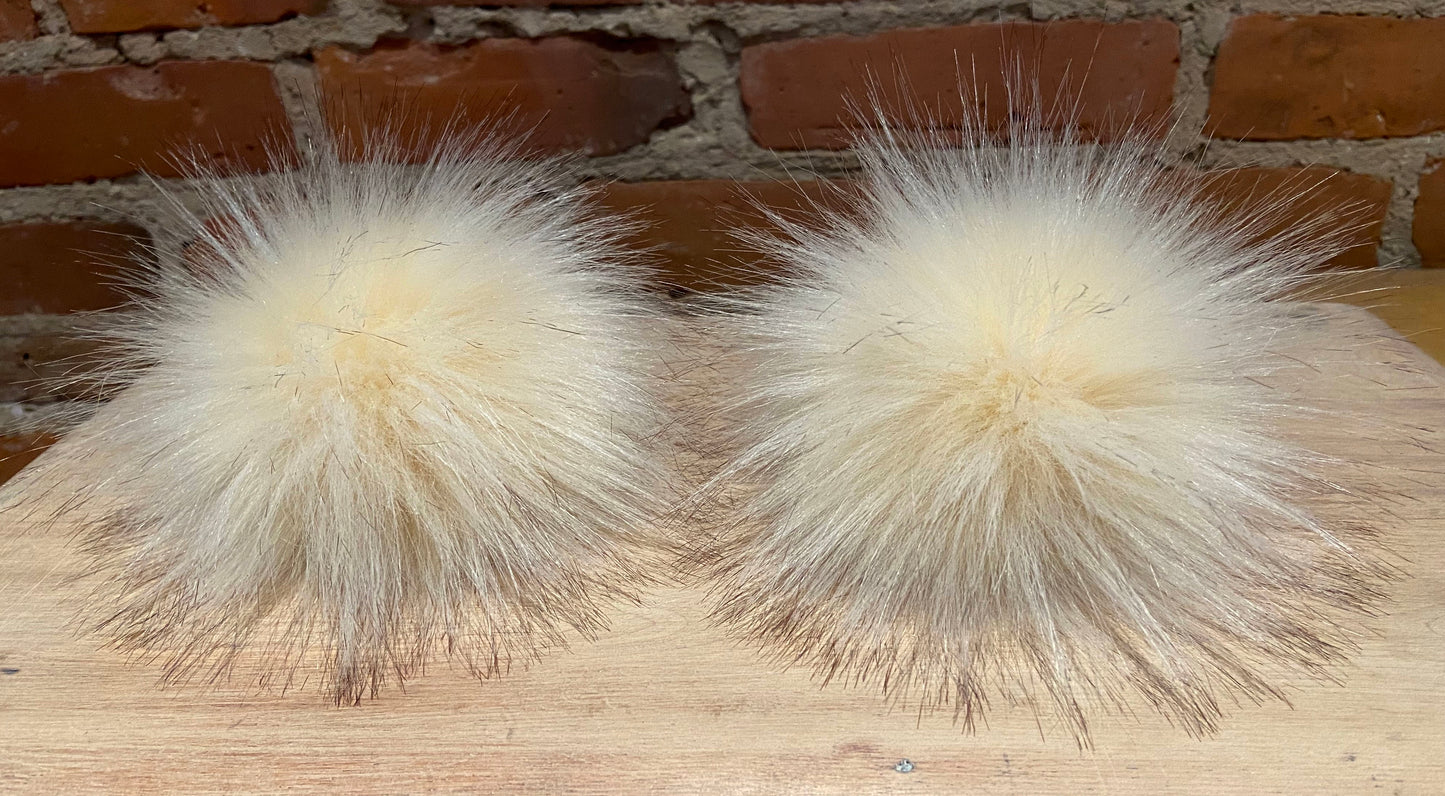 Ivory Peach Raccoon Faux Fur Pom - 5 Inch